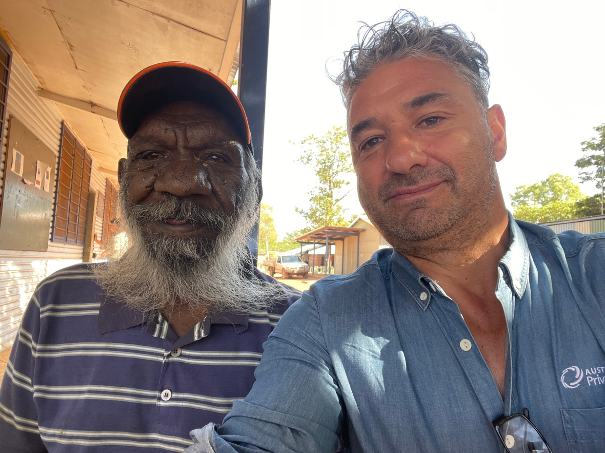 Martin Camilleri met with Kalumburu locals and held a Community BBQ Q&A session to answer their questions and explain what benefits they would receive from the Community WiFi and phone project.